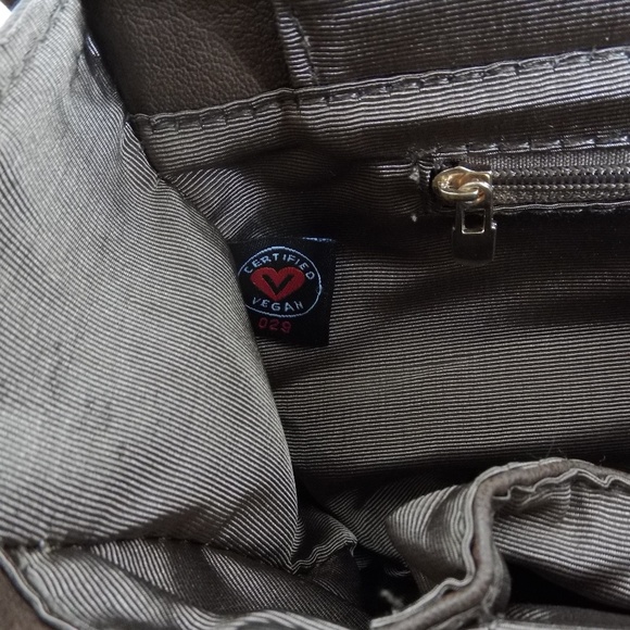 Urban Expressions Clutch Crossbody Vegan Purse - Picture 4 of 7